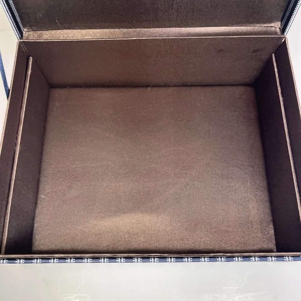 Jewelry Box 2008 Avon Custom‎ Presidents Club Blue White Stripes Tiered